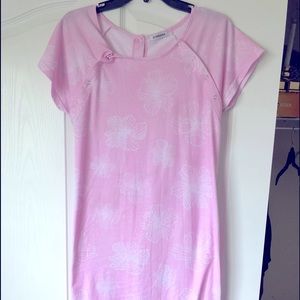 Maternity labor gown delivery gown